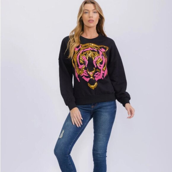 Tops - GRAPHIC PULLOVER SWEATER